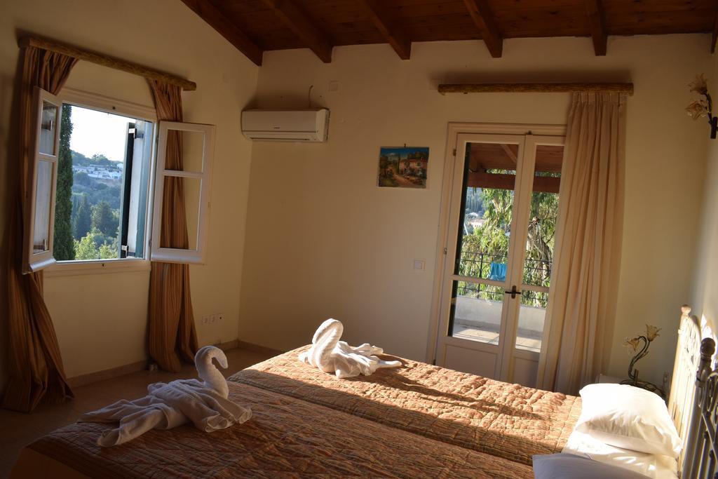 Olive Villas Anapaftíria Kültér fotó